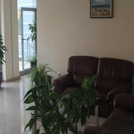 Crystal Ii Apartment *